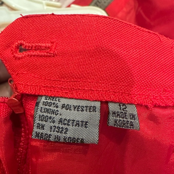 Red double breasted business suit, like new size 12 skirt and blazer - Picture 3 of 6